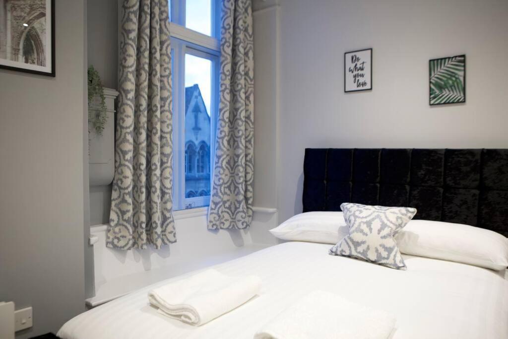 Studio On The Rows - Central City Centre Chester Extérieur photo