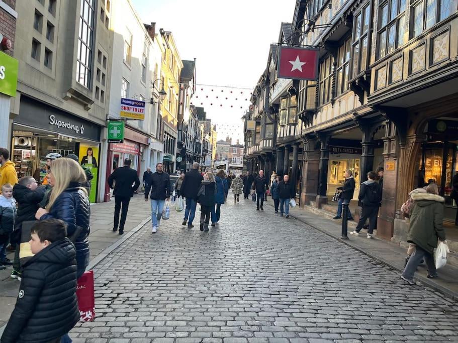 Studio On The Rows - Central City Centre Chester Extérieur photo
